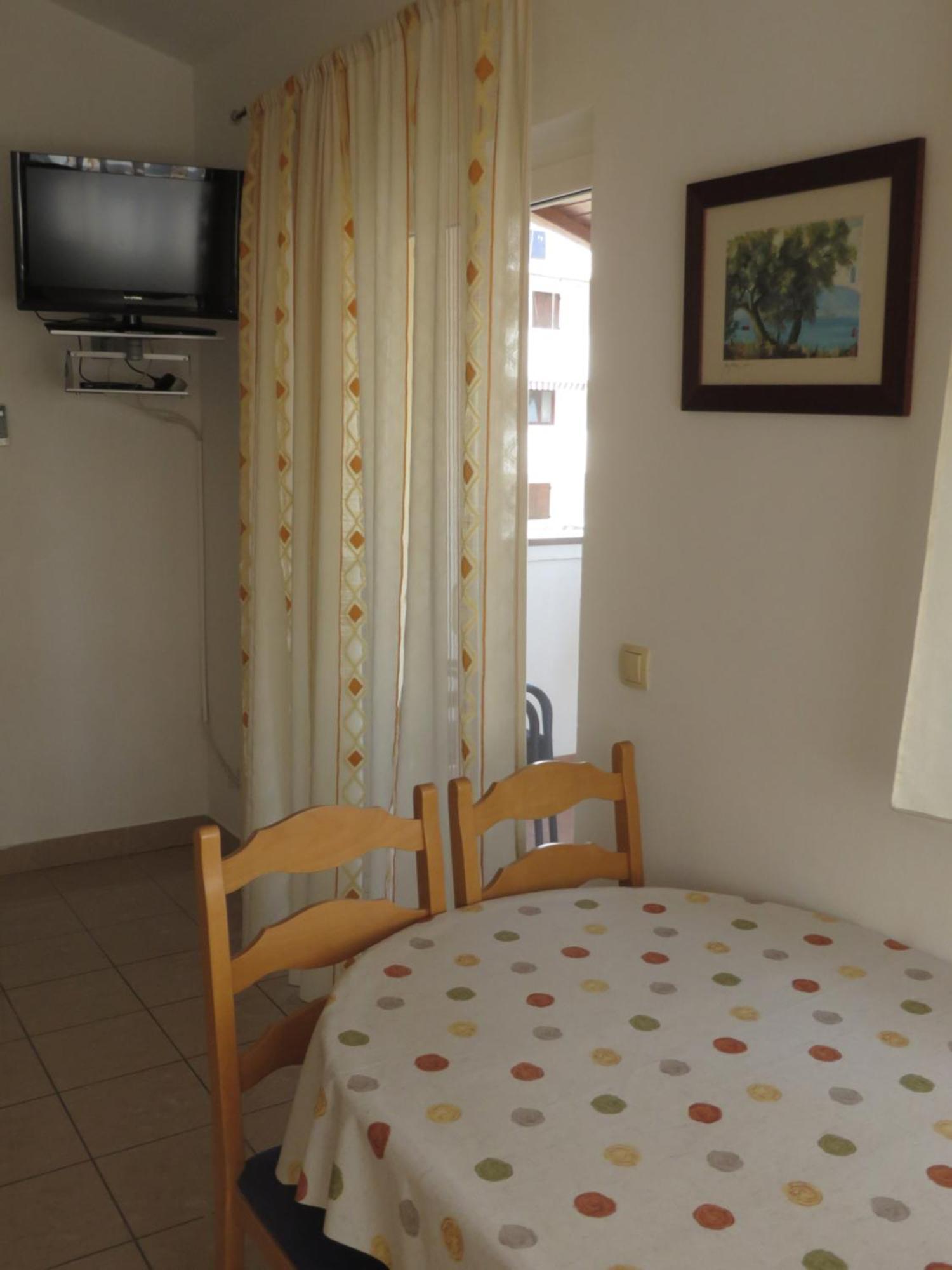Apartments Gloria Biograd Na Moru Room photo