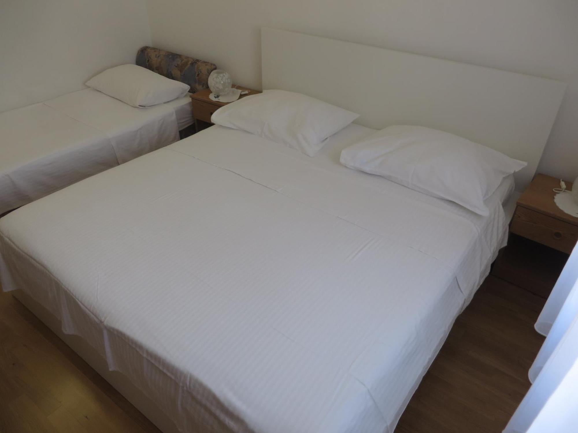 Apartments Gloria Biograd Na Moru Room photo