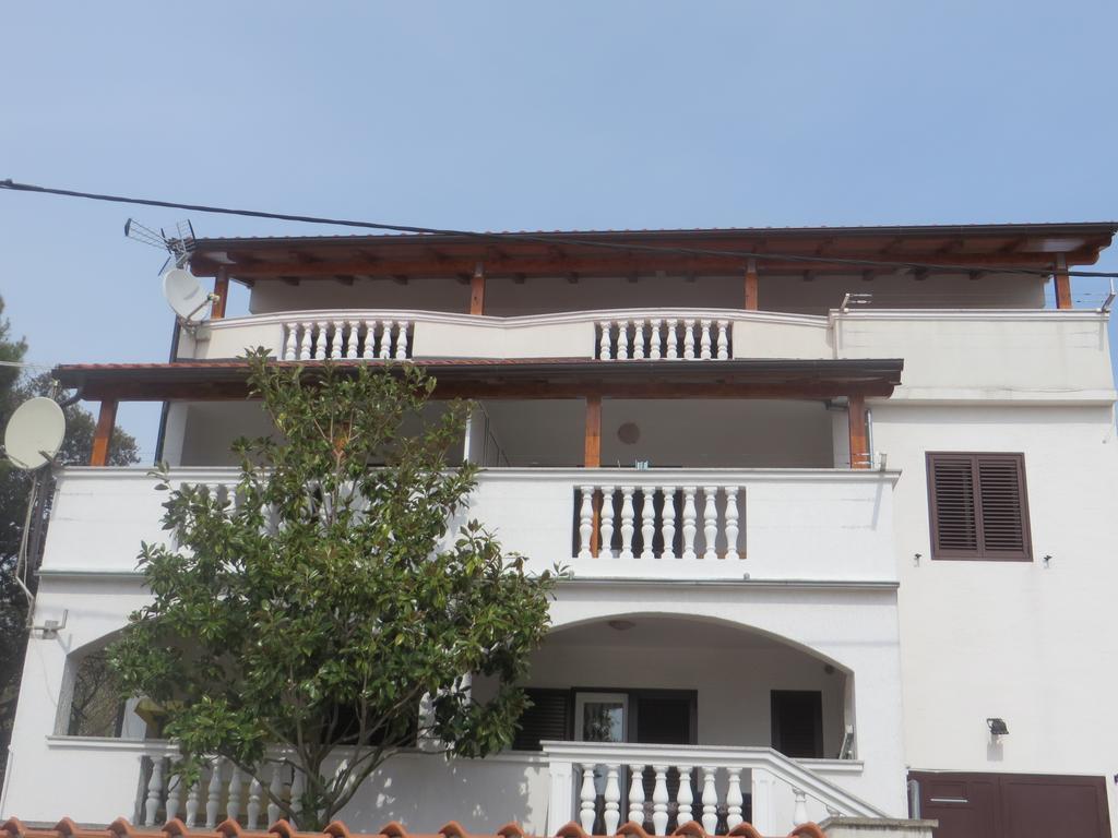 Apartments Gloria Biograd Na Moru Exterior photo