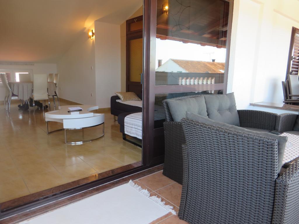 Apartments Gloria Biograd Na Moru Exterior photo